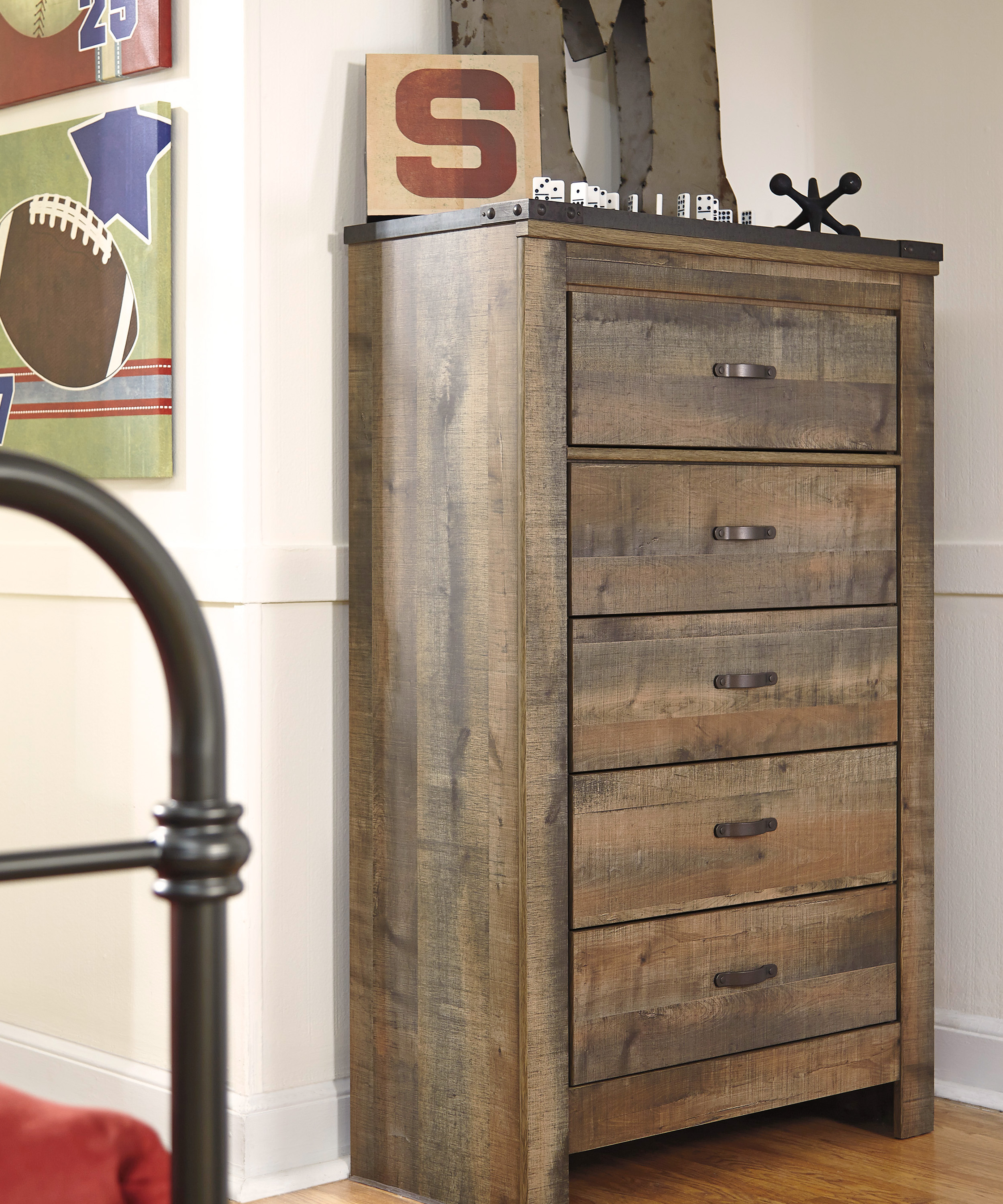 Chest of Drawers